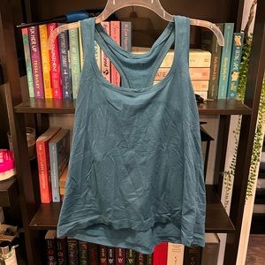 Lululemon Semi Crop tank